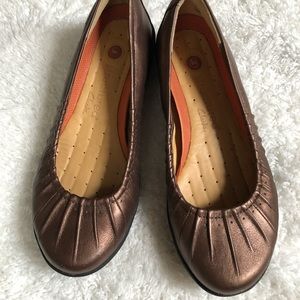 Clark’s Pleated Leather Flats, Bronze, Sz 5M